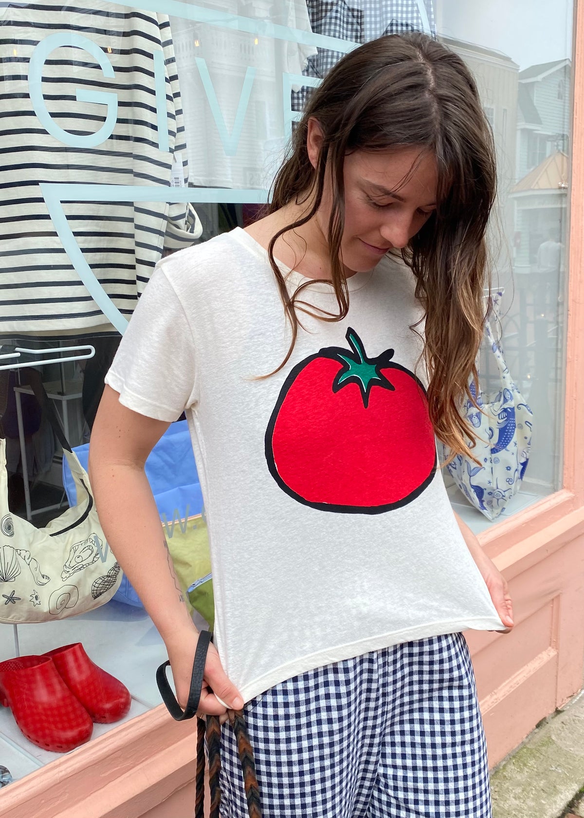 Tomato Cropped Lorel Washed White – GIVENS