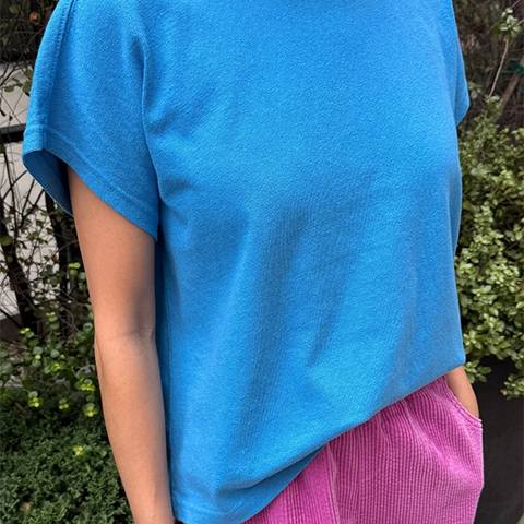 WOMEN'S TOPS & TEES