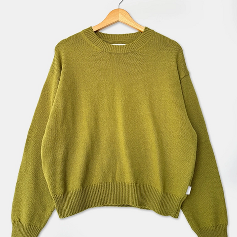 WOMEN'S KNITWEAR & SWEATERS